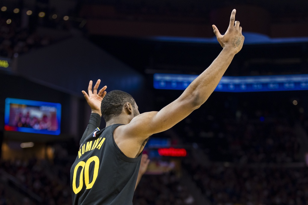 Slater：勇士已无法撤回资质报价 库明加可能考虑拖到10月再接受